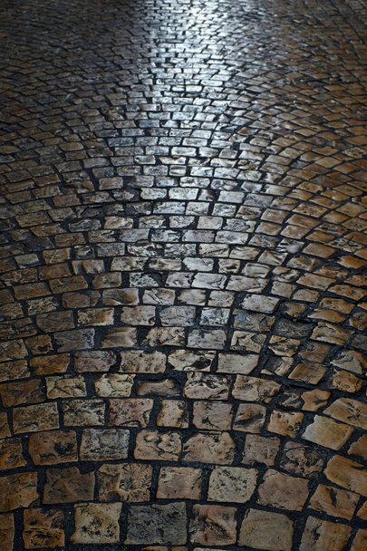 viejo adoquín piedra camino superficie fondo textura vertical
 - Foto, imagen