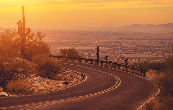 Avvolgimento Arizona Mountain Road - Foto, immagini