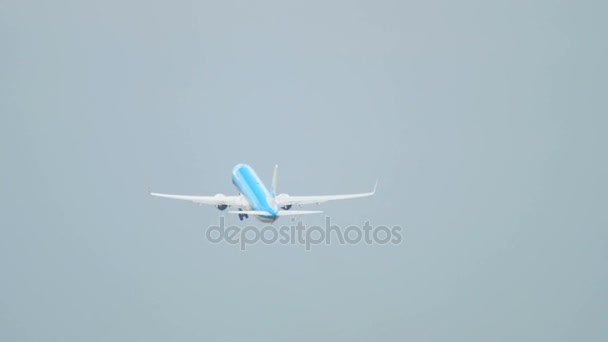 KLM Boeing 737 odlet - Záběry, video