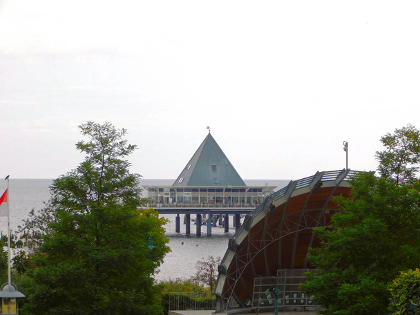ウーゼドムに湖橋 - 写真・画像