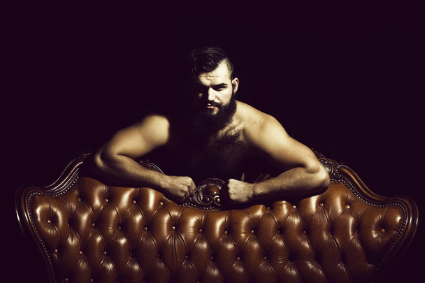 Bearded man with bare chest - Φωτογραφία, εικόνα
