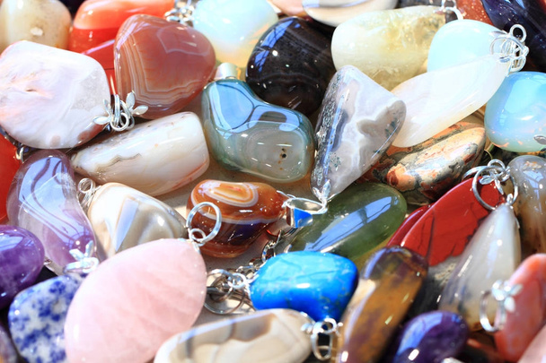кольорові дорогоцінні камені мінеральна колекція
  - Фото, зображення