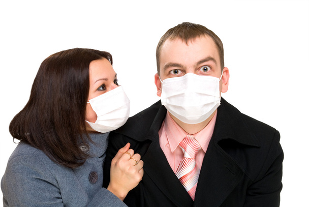 Испуганный мужчина и женщина перевязочные маски
 - Фото, изображение
