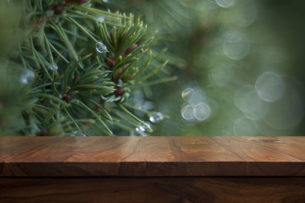 Table en bois vide et gros plan en épicéa
 - Photo, image