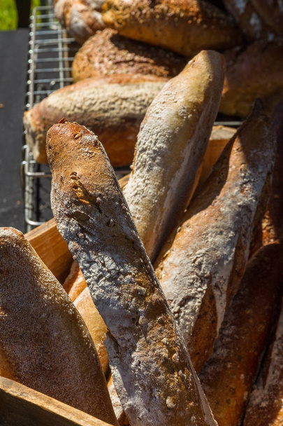 Французькому стилі хліба. - Фото, зображення