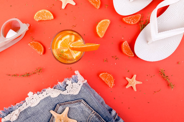 Vacances d'été. Cocktail de fruits orange
 - Photo, image
