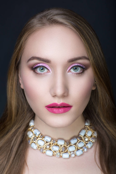 Woman with pink make up - Zdjęcie, obraz