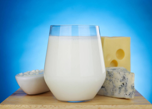 Latte e formaggio
 - Foto, immagini