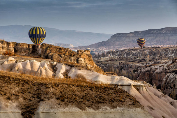 Paesaggio meraviglioso in Cappadocia, Turchia
 - Foto, immagini