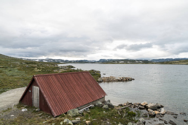 A região montanhosa de Hardangervidda
 - Foto, Imagem