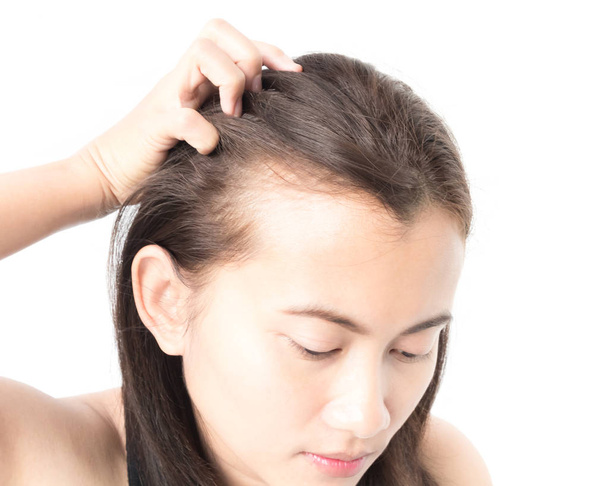 Mulher grave problema de perda de cabelo para shampoo cuidados de saúde e conceito de produto de beleza
 - Foto, Imagem
