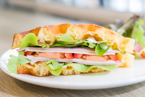 waffle ham cheese sandwich - Fotó, kép