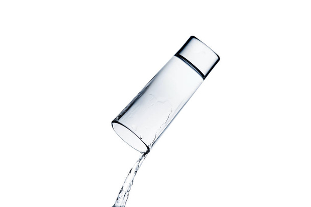water morsen van glas geïsoleerd op wit - Foto, afbeelding