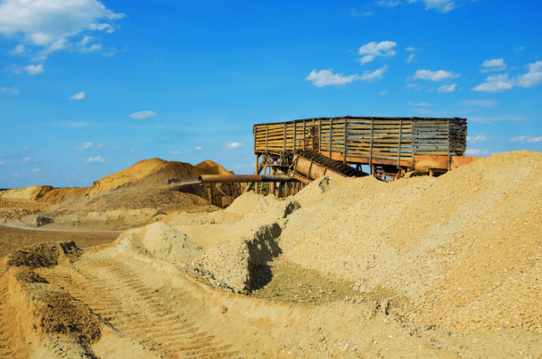 gold mining by the hydraulic method - Fotó, kép