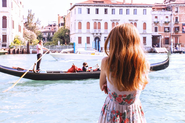 Dívka v Benátky. Itálie - Fotografie, Obrázek