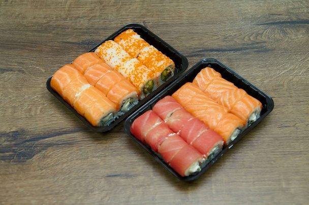 Japán ételt. Roll a főzési folyamat. Zár megjelöl kilátás - Fotó, kép