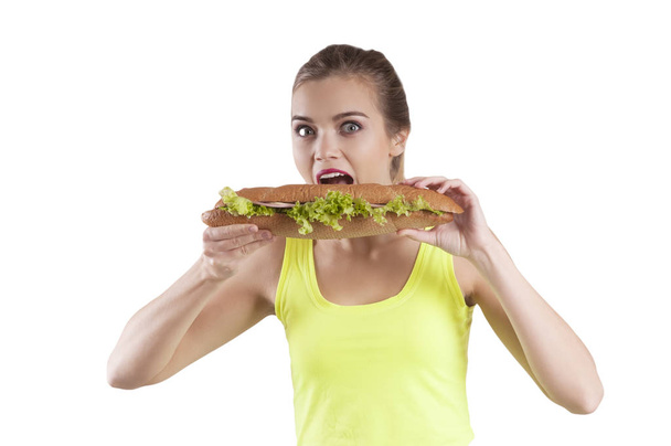 девушка с изолированным сэндвичем
 - Фото, изображение