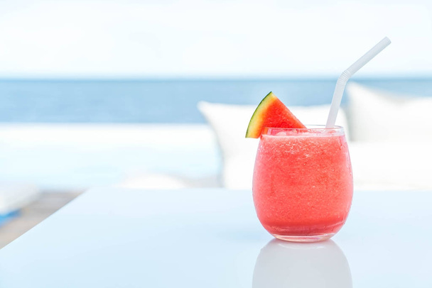 glass of watermelon smoothies - Valokuva, kuva