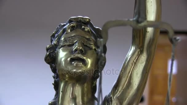 standbeeld van Vrouwe Justitia - Video