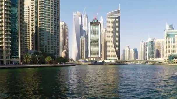Prachtig uitzicht van Dubai Marina  - Video