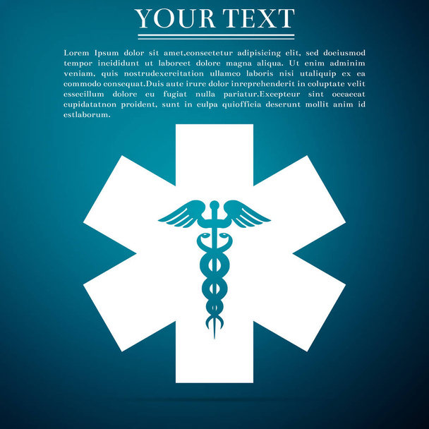 緊急スター - 医療シンボル カドゥケウスは青い背景に分離されたメモリースティックのアイコンとヘビします。人生のスター。フラットなデザイン。ベクトル図 - ベクター画像