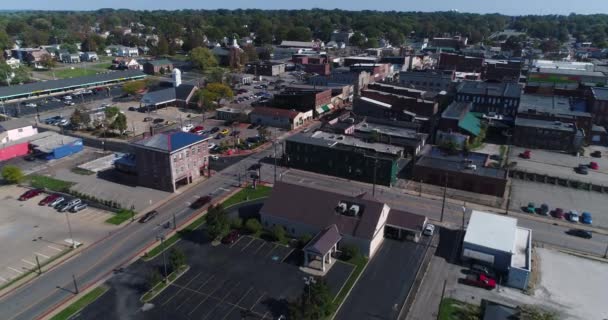 Vaststelling van luchtfoto van zakendistrict van Salem (Ohio) - Video