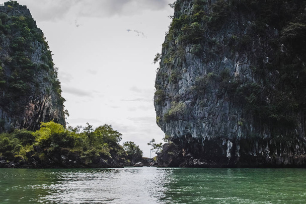 Islas de Phang Nga Bay en Tailandia
 - Foto, Imagen