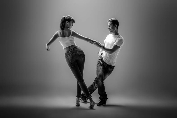 couple dancing social danse - Fotografie, Obrázek