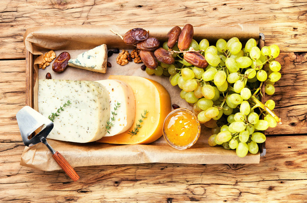 cheese and grapes - Photo, Image