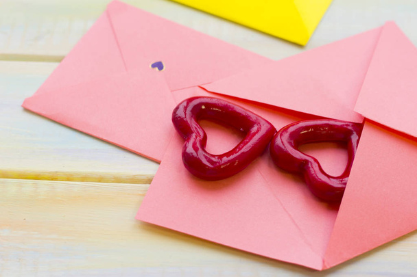 Pink envelopes hearts - Fotoğraf, Görsel