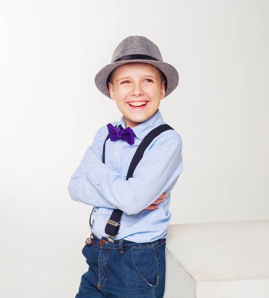  boy wearing a hat  - Valokuva, kuva