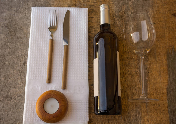 fork and knife with wooden handle  - Fotografie, Obrázek