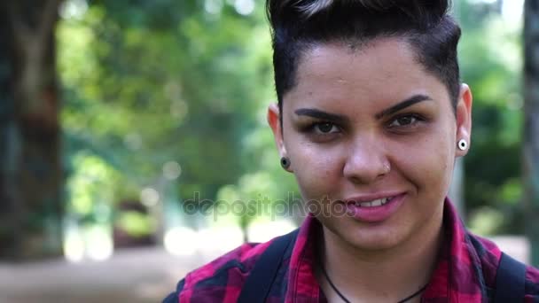 Porträt eines lesbischen Mädchens - Filmmaterial, Video