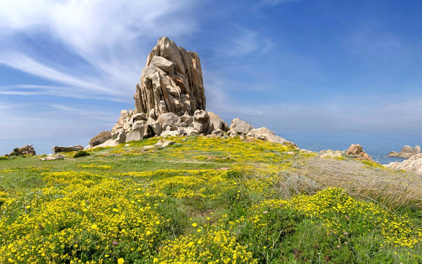 Сардиния, Капо Теста, гранитная скала памятник природы
 - Фото, изображение