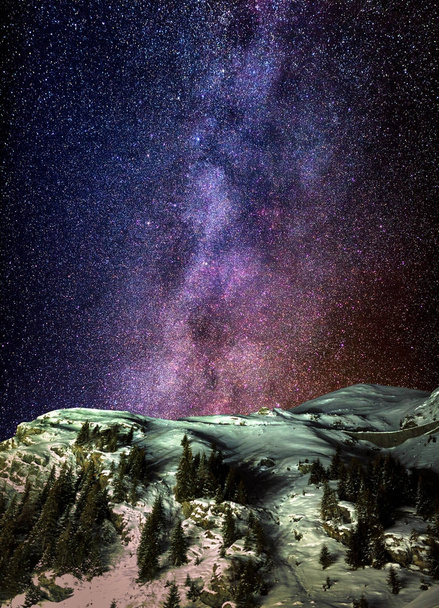 Milky Way and mountains - Fotografie, Obrázek