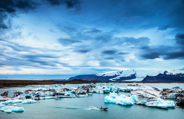 Glaciers on the beaches of Iceland. - 写真・画像
