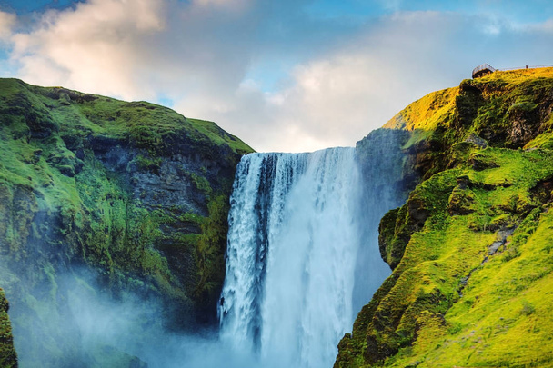 Picturesque landscape of a mountain waterfall and traditional nature of Iceland. - Zdjęcie, obraz