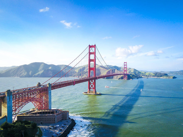 DRONY hlediska Golden Gate Bridge - Fotografie, Obrázek