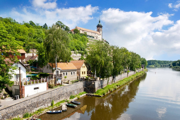 Renaissance Chateau and Church of Sts. Peter and Paul, Labe river, Melnik, Czech Republic - 写真・画像