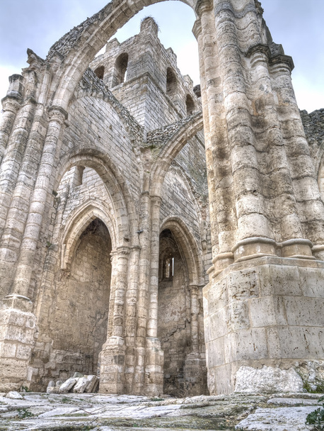 Ruinas góticas
 - Foto, imagen