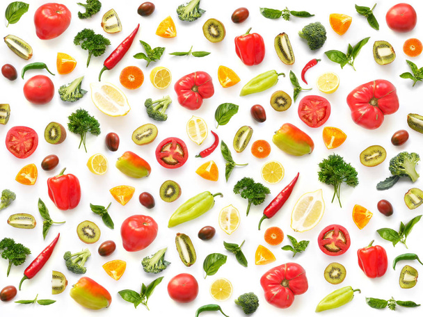nahtloses Muster mit farbigem Obst und Gemüse auf weißem Hintergrund - Foto, Bild