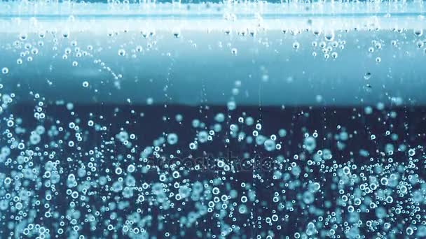 Közelkép buborékok vízben a lassú mozgás. - Felvétel, videó