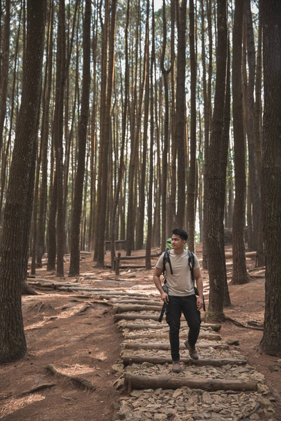  man with backpack hiking  - Φωτογραφία, εικόνα