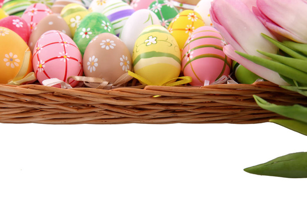 イースターは春、イースターの卵の形の装飾の色のための時間. - 写真・画像