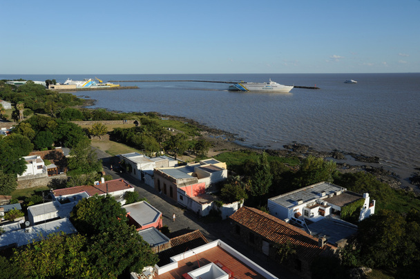Porto da cidade colonial de Colonia del Sacramento, Uruguai
 - Foto, Imagem
