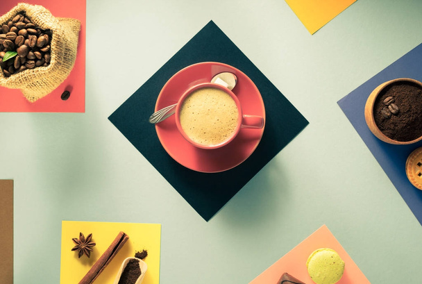cup of coffee and ingredients - Foto, afbeelding