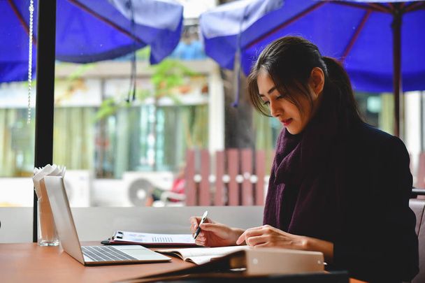 Business Concept.Young Asian businesswoman is working happily.Yo - Fotó, kép