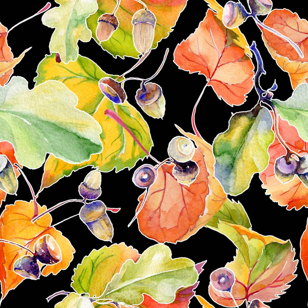 手描き水彩風のポプラ パターンの秋の葉. - 写真・画像