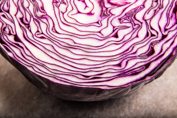 Red Cabbage cross section close-up detail - 写真・画像