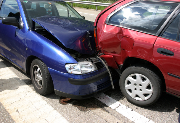 自動車事故 - 写真・画像